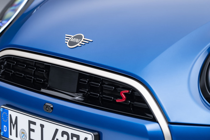 MINIクーパーS 5ドア（フロントグリル）