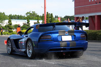 極太のリアタイヤが蹴り上げる砂、ジャリにご注目。皆、遠慮なしにばんばん踏んでいく。ここで「タイヤもったいない！」などと思ってしまう記者は、筋金入りの貧乏性だろう。