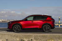 ボディーサイズは全長×全幅×全高＝4690×1860×1695mm。それぞれ先代よりも115mm、20mm、5mm拡大している。