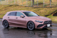 メルセデス・ベンツA180