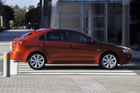 【テスト車のオプション装備】
    ボディーカラー＜パッションオレンジパール＞＝3万1500円／スポーティーパッケージ＝4万2000円／7インチHDDナビゲーション＝30万9750円／SRSサイド＆カーテンエアバッグ＝8万4000円