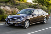 「メルセデス・ベンツE300 ブルーテックハイブリッド」