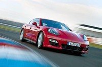 「ポルシェ・パナメーラGTS」