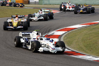 かろうじてタイトルの可能性を残していたBMWザウバーのロバート・クビサだったが、予選11位と大きく躓き、決勝では6位でゴール。チャンピオンの夢はついえた。（写真＝BMW）