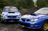 旧型（左）と新型（右）インプレッサ。顔の違いが大きな識別点だ。