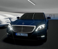 説明資料の中には、次期「Eクラス」とおぼしき、コンピューターグラフィックの映像も。