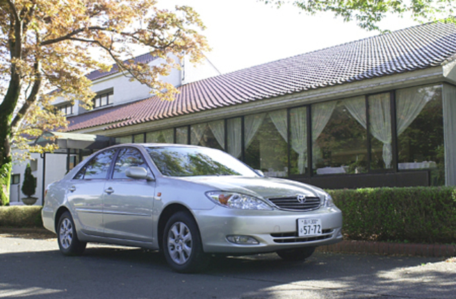 【スペック】全長×全幅×全高＝4815×1795×1490mm/ホイールベース＝2720mm/車重＝1420kg/駆動方式＝FF/2.4リッター直4DOHC16バルブ（159ps/5600rpm、22.4kgm/4000rpm）/車両本体価格＝255.0万円（テスト車＝同じ）