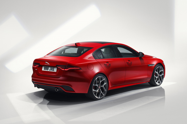 スポーツセダン「ジャガーXE」が2020年型に スポーティーな「R-DYNAMIC