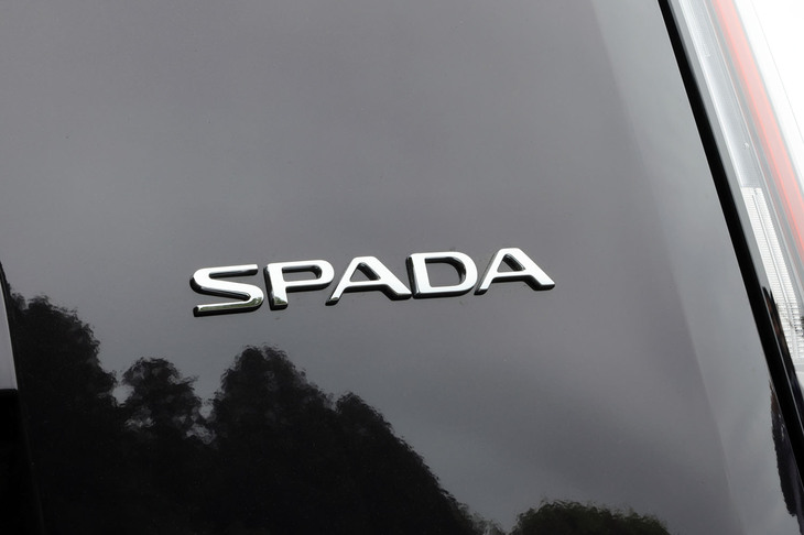 ホンダ・ステップワゴンe：HEVスパーダ（リアバッジ）