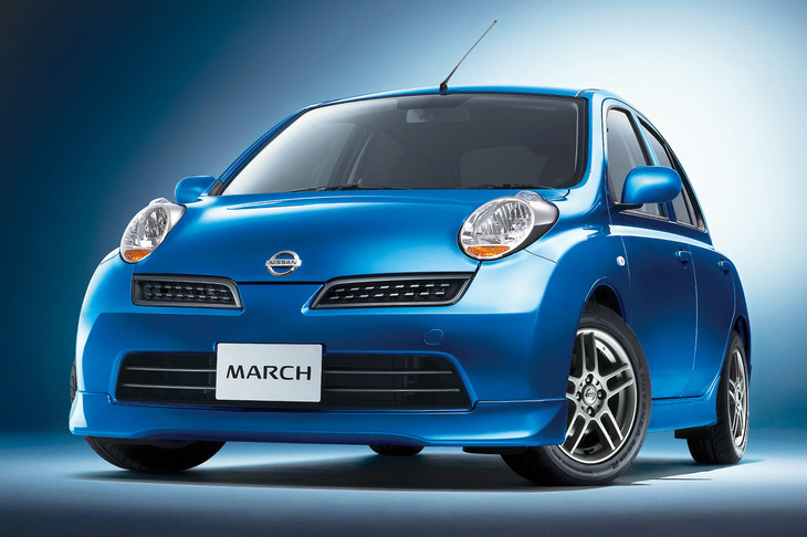 3代目「マーチ」は、日産とルノーが共同開発した「Bプラットフォーム」を骨格に採用。過去のモデルのように豊富なバリエーションは用意されなかったが、オーテックの手になるスポーツモデル「12SR」（写真）や「15SR-A」が人気を博した。