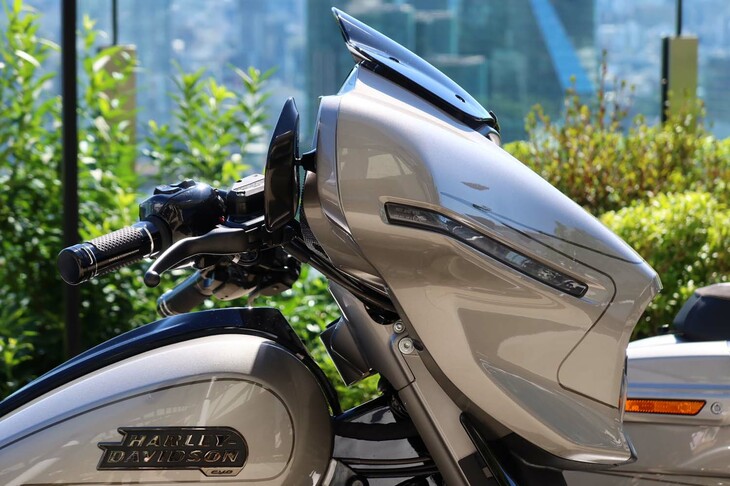 ハーレーダビッドソンCVOストリートグライド（フェアリング）