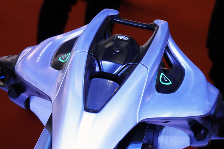 ヤマハMOTOROiD：Λ（モトロイド：ラムダ）