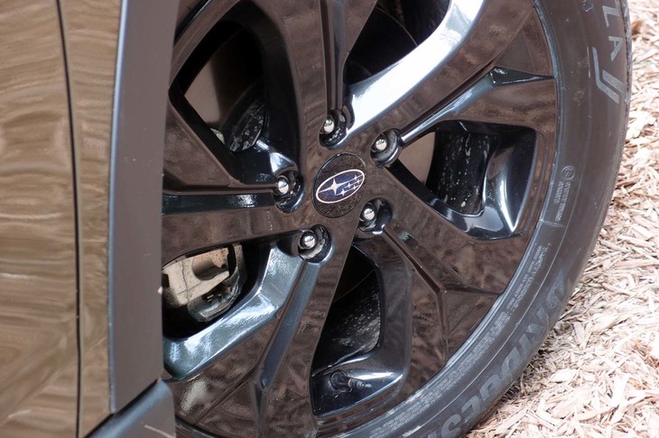 スバル・レガシィ アウトバックX-BREAK EX（フロントホイール）