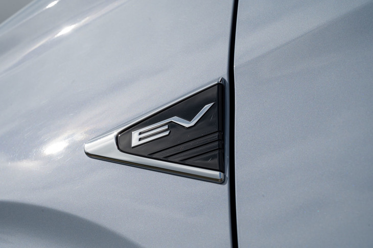 2009年に軽EV「i-MiEV」を世に問うた三菱。“普通に売っている、誰にでも買えるEV”を世界で初めて発売したパイオニアなのだ。