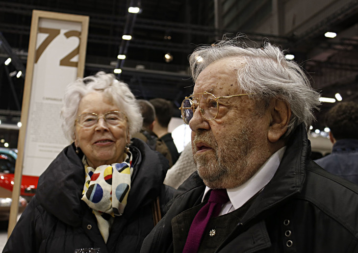 苦楽をともにしたジュヌヴィエーヴさん（写真左）と。