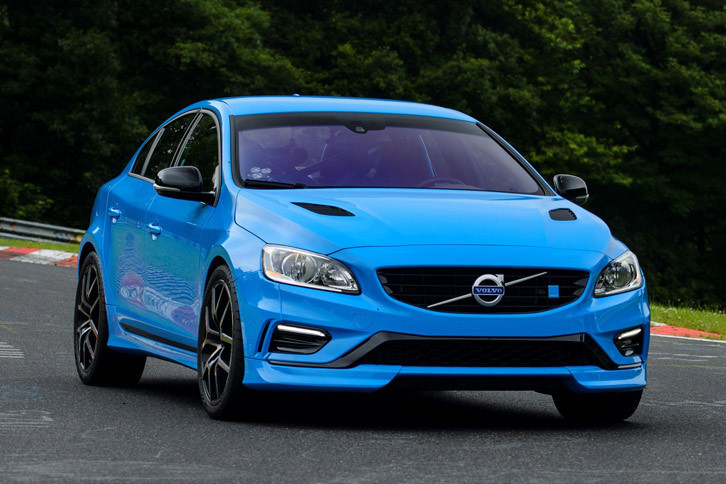 現在のポールスターが手がけている「ボルボS60」の高性能モデル「S60ポールスター」。