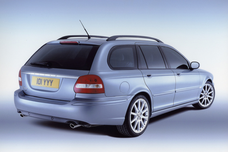 Xタイプ エステート（写真：Newspress）