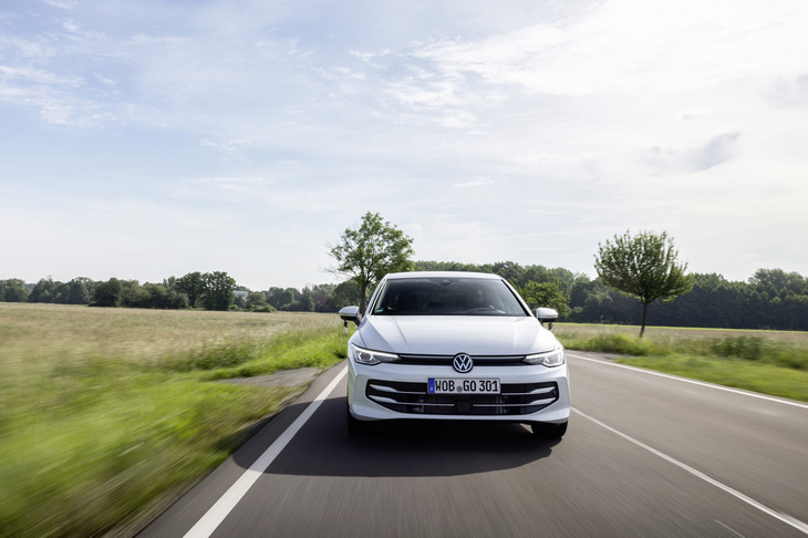 独フォルクスワーゲンは、2035年までに電気自動車のみ販売することを計画している。2019年10月に登場し2024年1月にマイナーチェンジした「ゴルフ8」が、内燃機関を搭載する最後のゴルフになるといわれているが……。