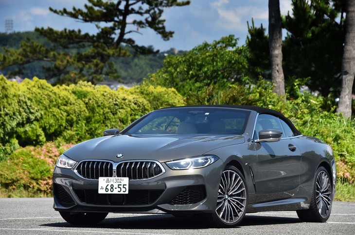 国内では2019年2月に発売された「8シリーズ カブリオレ」。まずガソリン車がローンチされ、3カ月後の同年5月にディーゼル車も追加導入された。