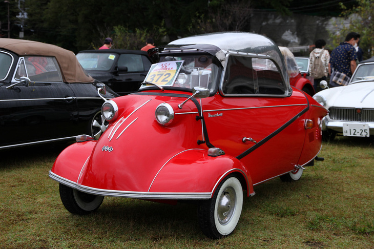 「FMRメッサーシュミットKR200」。前2輪、後ろ1輪の三輪車。空冷2ストローク単気筒191ccエンジンで後輪を駆動する。