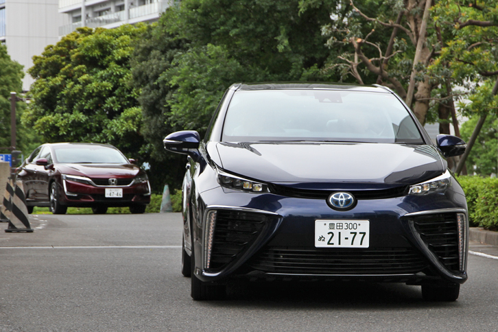 毎回大人気の、最新モデルの公道試乗。今回もFCV「トヨタ・ミライ」「ホンダ・クラリティ フューエルセル」をはじめ、各社の新型車13台が用意された。