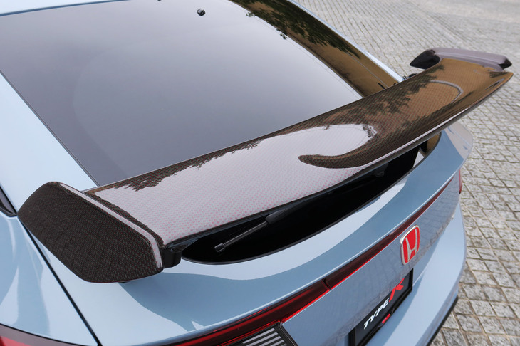 ホンダ・シビック タイプR　ホンダアクセス用品装着車（テールゲートスポイラー）