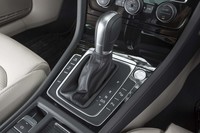 トランスミッションは7段のデュアルクラッチ式ATを採用する。