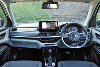 スズキが新型「スイフト」を発表　より洗練されたコンパクトモデルに進化の画像