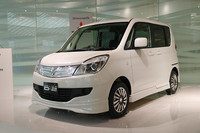 ミニバン「三菱デリカD：2」の燃費が向上