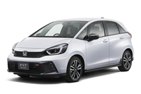 マイナーチェンジの目玉となる「フィットRS」。「ネス」にかえて投入される。