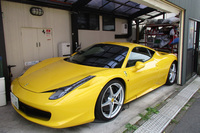 「458イタリア」の自宅駐車場への車庫入れは、本当にギリギリだった。