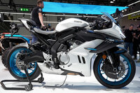 同じく2024年の「EICMA」より、中国はCFモトの展示。KTMグループとジョイントベンチャーも立ち上げている、勢いのあるメーカーだ。（写真：河野正士）