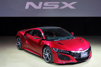 月に1度の特別なメールマガジン『月刊webCG通信』　頂上対決！ 「ホンダNSX」と「日産GT-R」の画像