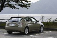 【スペック】
    20S：全長×全幅×全高＝4415×1740×1475mm/ホイールベース＝2620mm/車重＝1350kg/駆動方式＝4WD/2リッター水平対向4DOHC16バルブ（140ps/5600rpm、19.0kgm/4400rpm）/価格＝194万2500円（テスト車＝236万2500円／GパッケージII＋CパッケージI＋クルーズコントロール＝42万円）
    