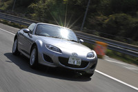 マツダ・ロードスターVS RHT（FR/6AT）【ブリーフテスト】の画像