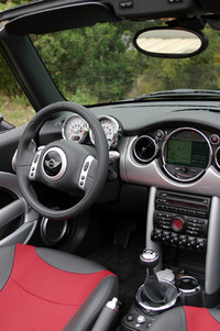 第157回：発見！MINIがファッショナブルな理由　ボスはカルバン・クライン担当だった！の画像