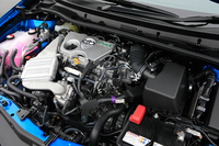 1.2リッター直4直噴ターボエンジンは、116psと18.9kgmを発生。CVTとの組み合わせにより、燃費値は19.4km/リッター（JC08モード）を達成する。