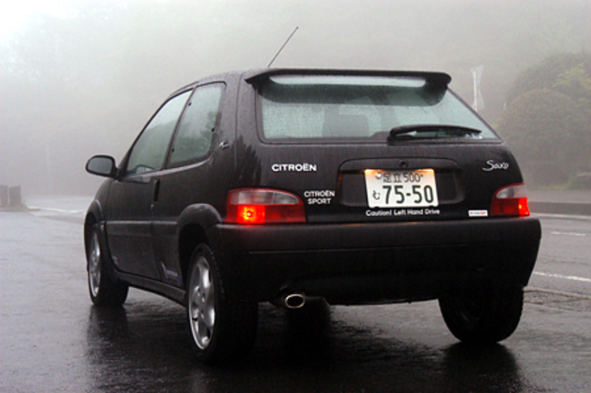 【スペック】全長×全幅×全高＝3735×1620×1360mm／ホイールベース＝2385mm／車重＝960kg／駆動方式＝FF／1.6リッター直4DOHC16バルブ（120ps／6600rpm、14.7kgm／5200rpm）／車両本体価格＝207.9万円（テスト車＝同じ）