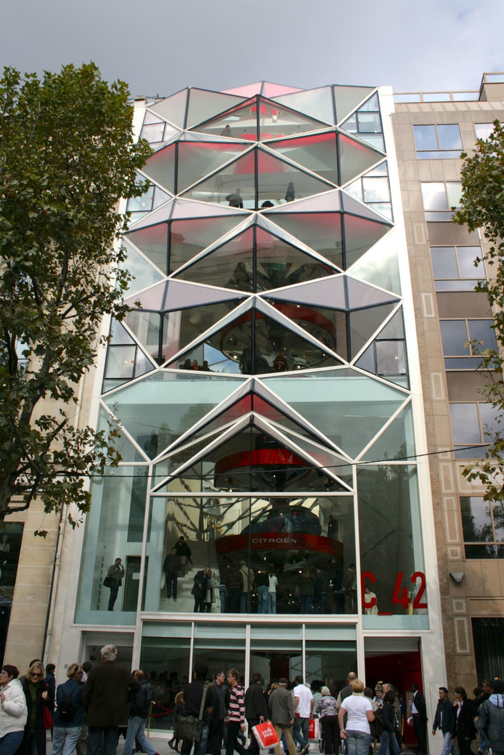 2007年9月、シトロエンC42ビルの一般公開初日の様子。