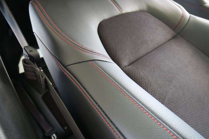 ホンダ・シビックEX（フロントシート）