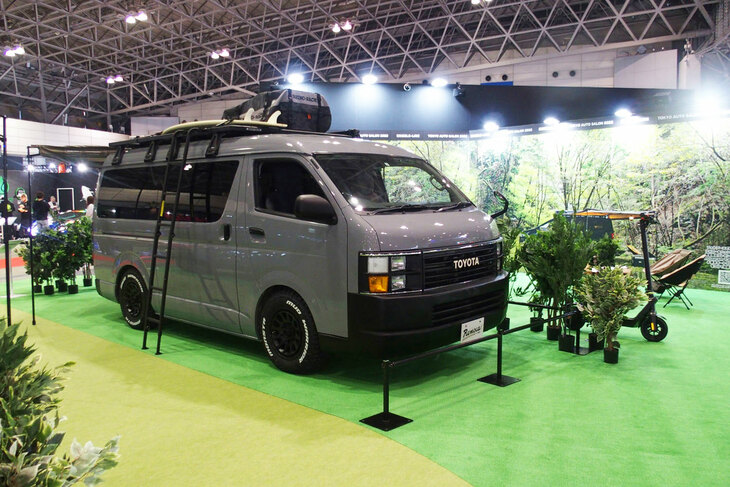 コロナ禍による生活様式の変化が、自動車の販売に影響を及ぼしたという話は方々で聞かれる。スポーツカー以外でも、クロスカントリー車やキャンピングカー、高級車などの取材でも、同様の話をよく耳にする。