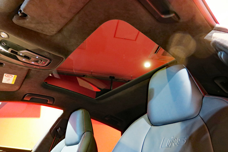 アウディRS 7スポーツバック（サンルーフ）