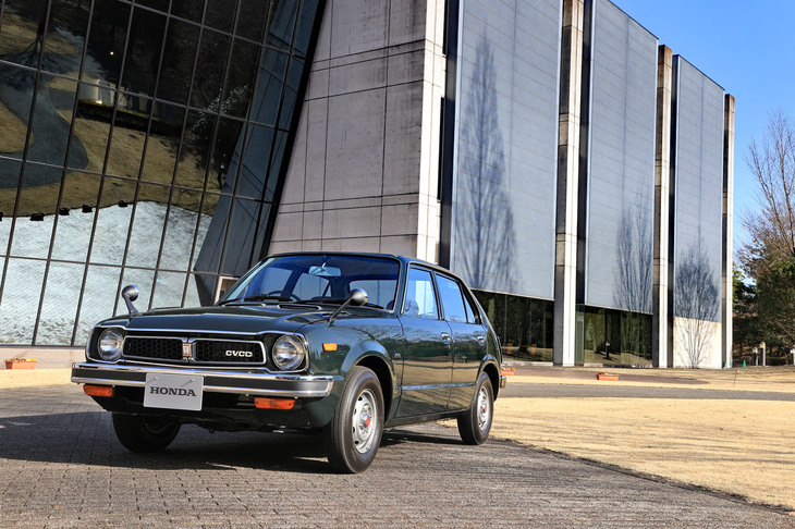 心地よい運転感覚が印象的だった1973年製「シビックGF」。かのCVCCエンジンを搭載した、4ドアの最上級グレードだ。