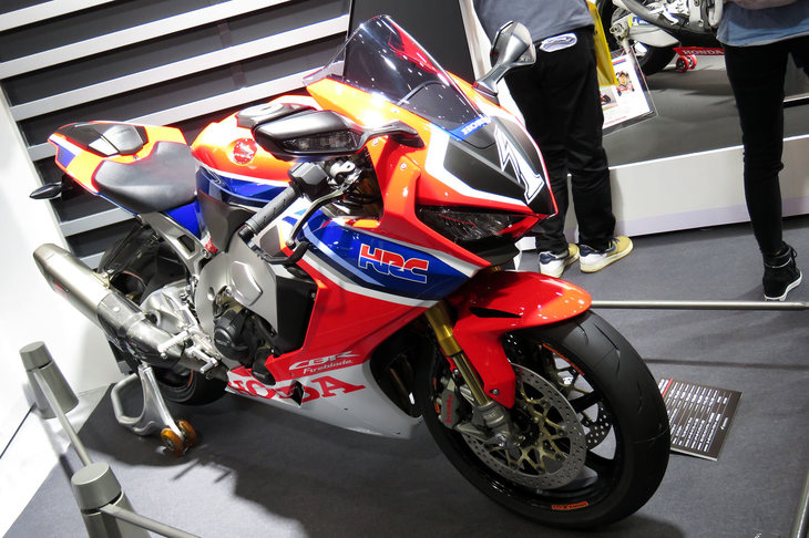 ホンダCBR1000RR SPカスタマイズコンセプト
