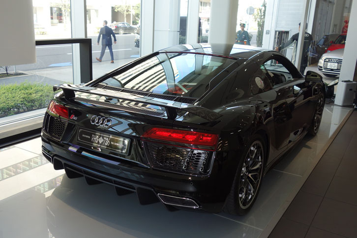 ルシス王国・ノクティス王子の20歳の誕生日にアウディより献上された。高額なプレゼントである。