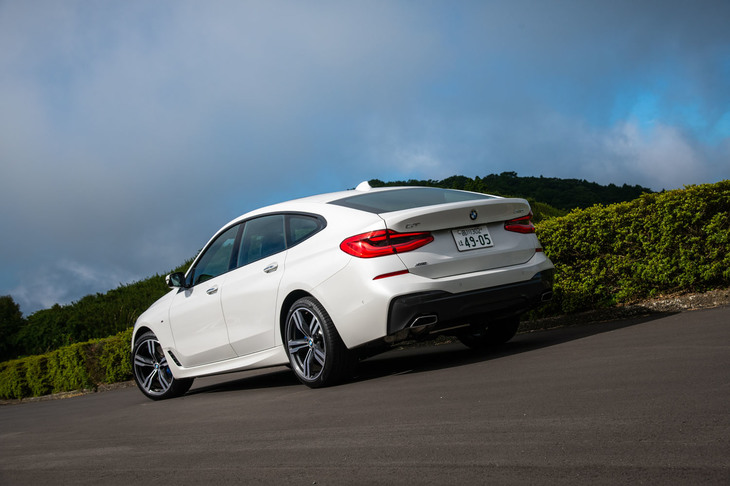 ホイールベースの3070mmについては、「7シリーズ」と同じ数値となっている。