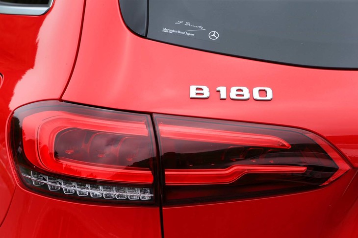 メルセデス・ベンツB180
