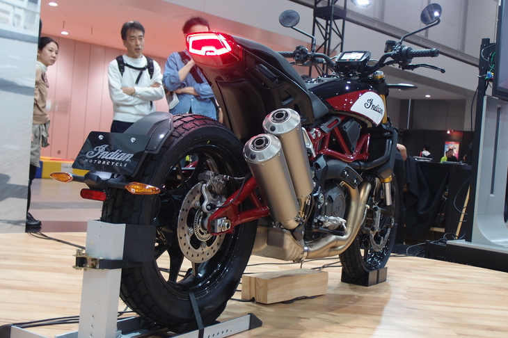 インディアンFTR1200レースレプリカ