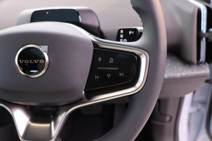 ボルボEX30ウルトラ シングルモーター エクステンデッドレンジ（ステアリングスイッチ）