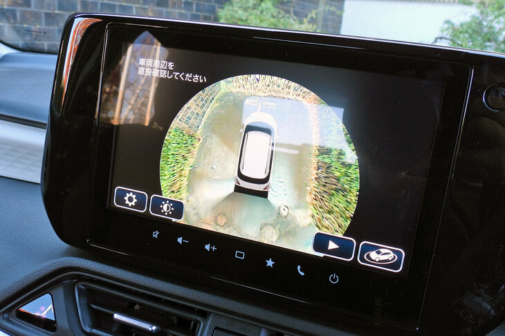 スズキ・スイフト ハイブリッドMZ（全方位モニター）